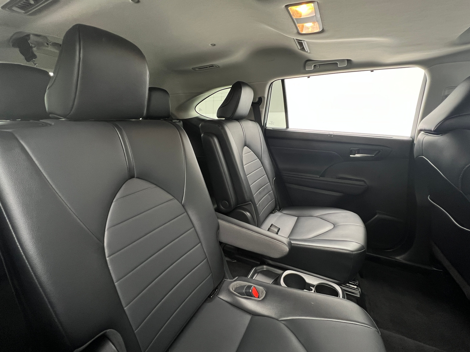 Thumbnail: 2021 Toyota Highlander - 5