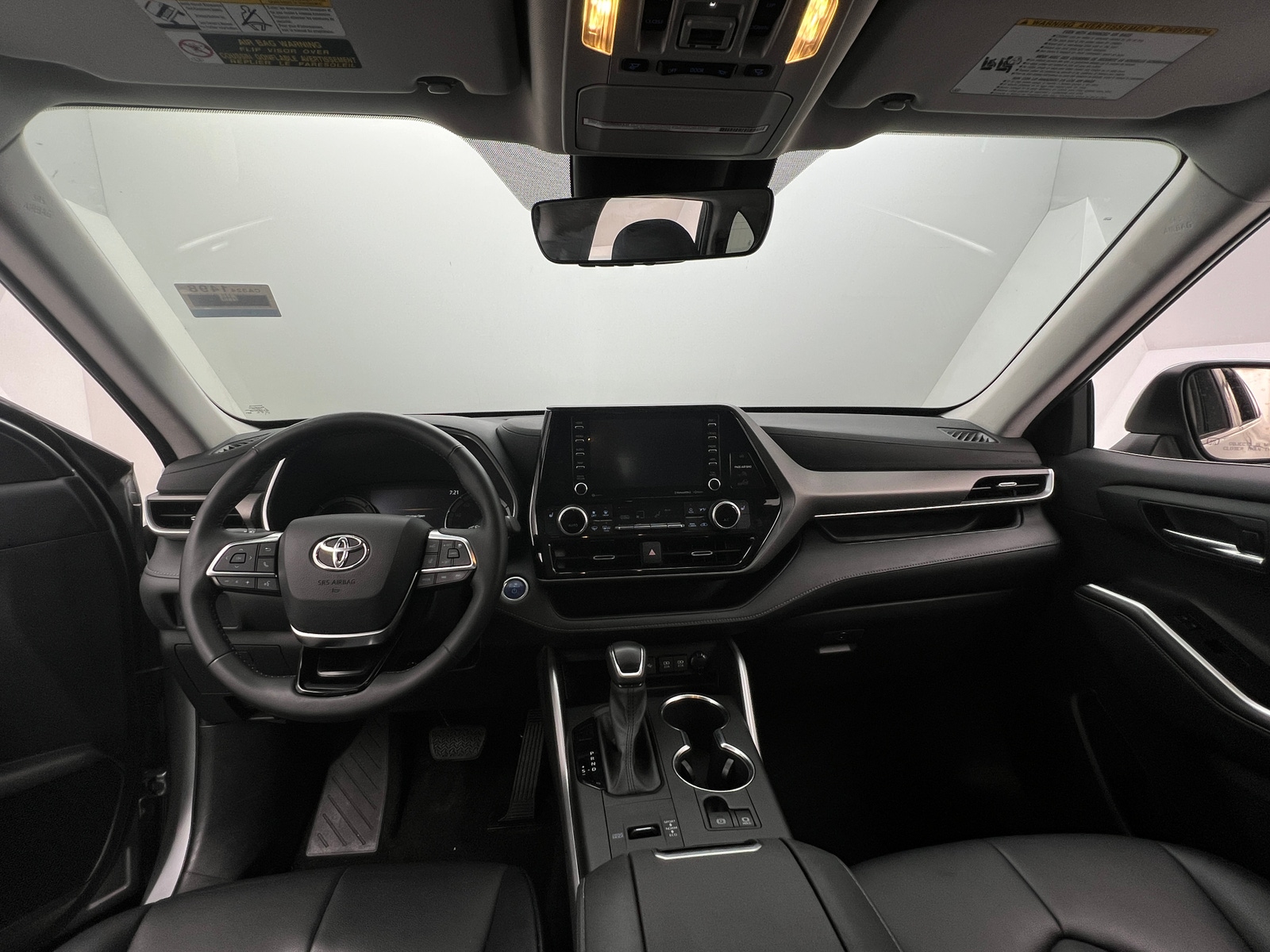Thumbnail: 2021 Toyota Highlander - 2