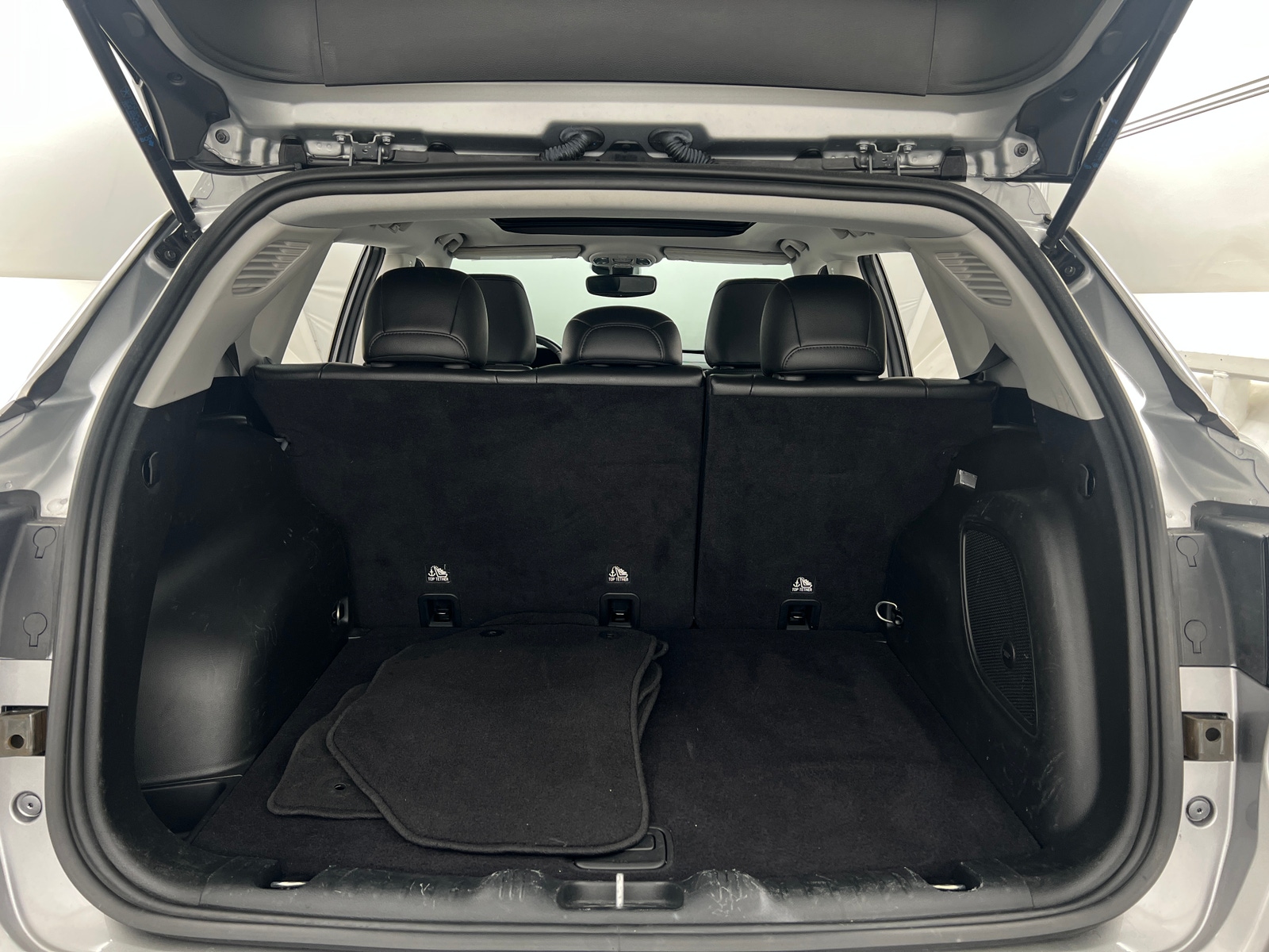 Thumbnail: 2022 Jeep Compass - 6