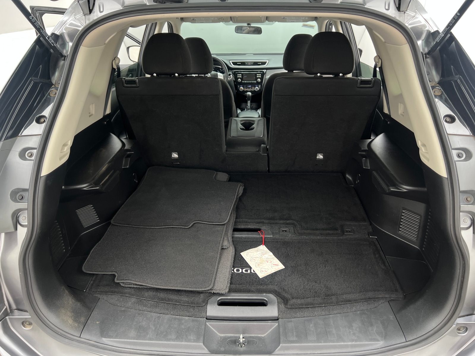 Thumbnail: 2015 Nissan Rogue - 7