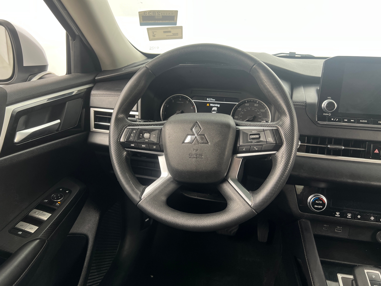 Thumbnail: 2024 Mitsubishi Outlander - 5