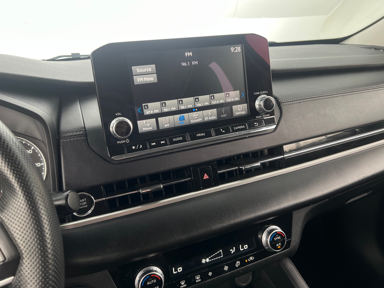 Thumbnail: 2024 Mitsubishi Outlander - 4