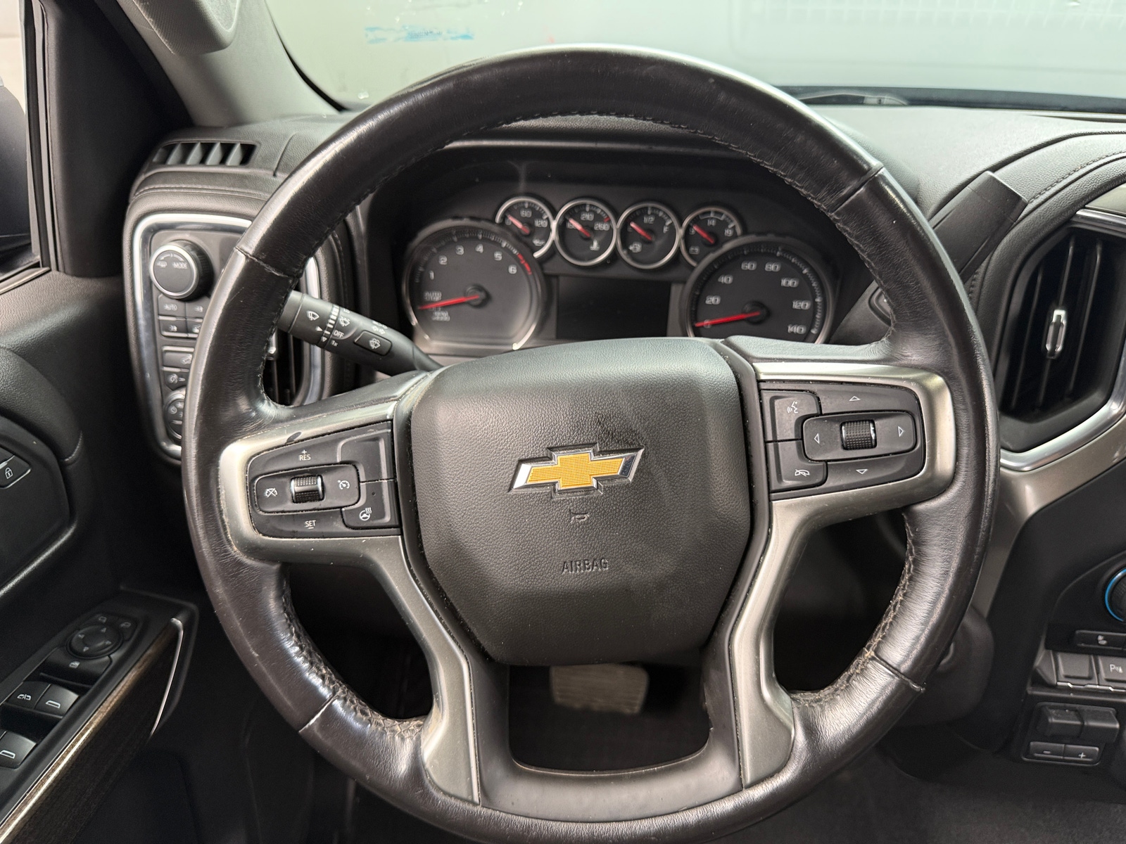 Thumbnail: 2020 Chevrolet Silverado 1500 - 5