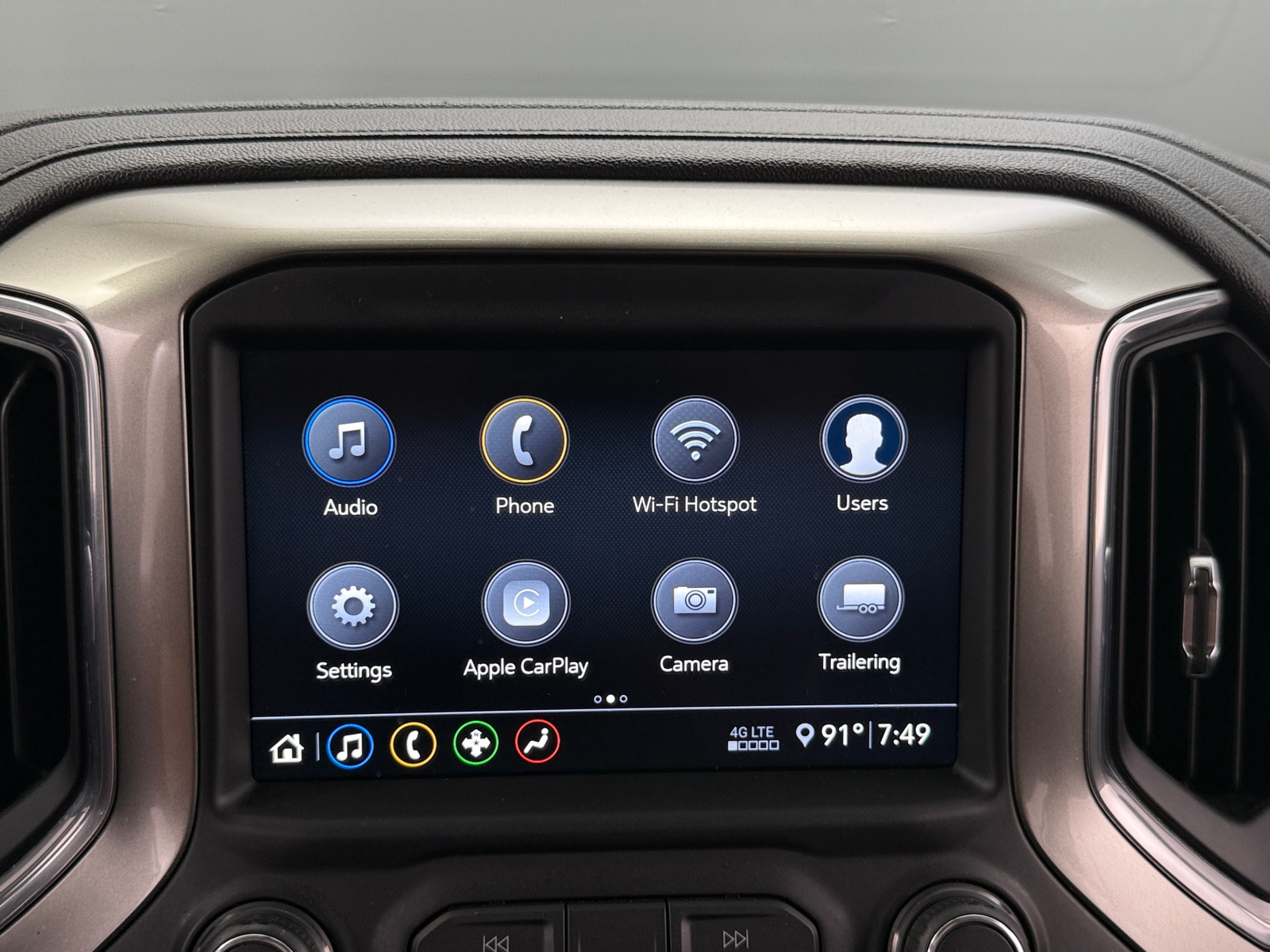Thumbnail: 2020 Chevrolet Silverado 1500 - 4