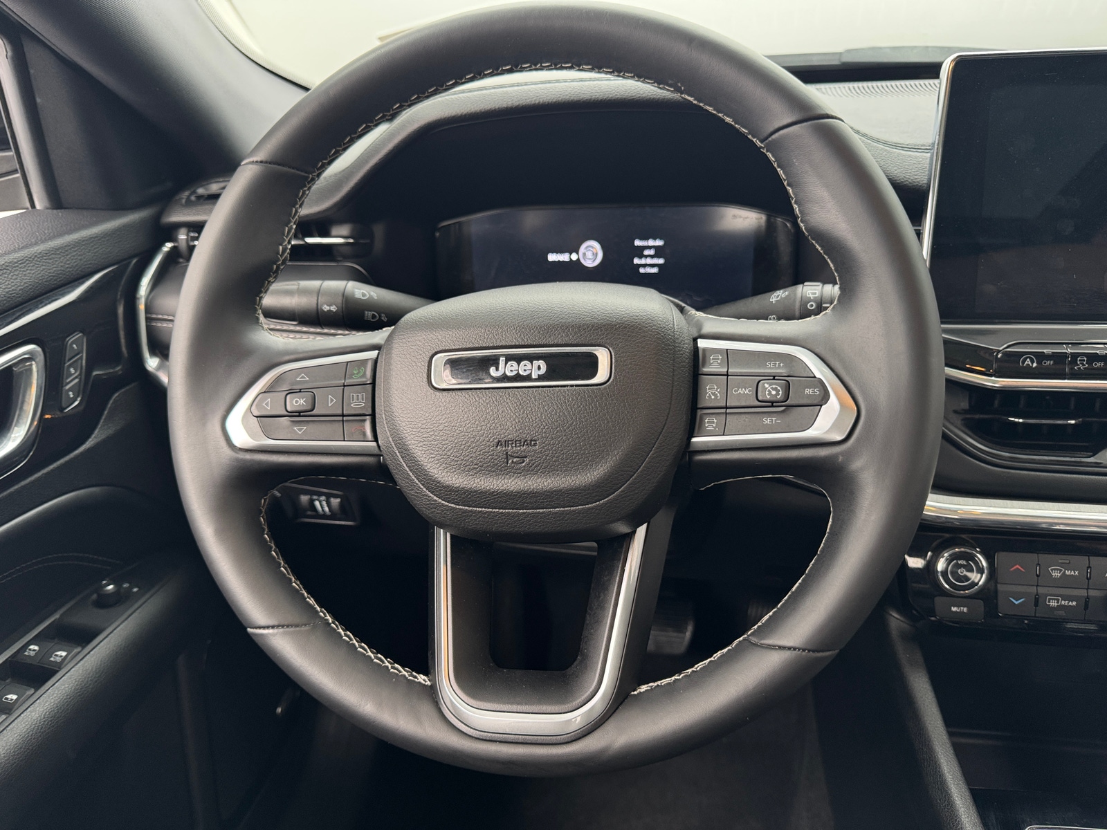 Thumbnail: 2022 Jeep Compass - 4