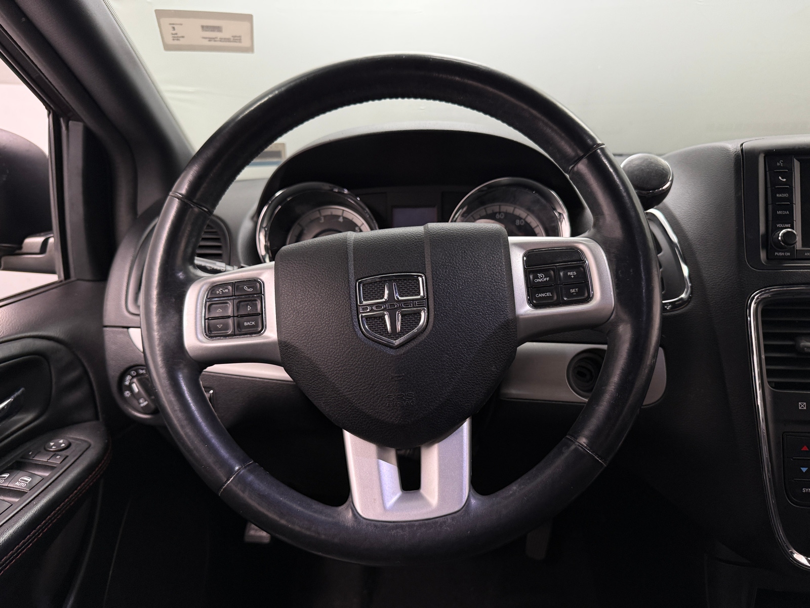 Thumbnail: 2018 Dodge Grand Caravan - 4