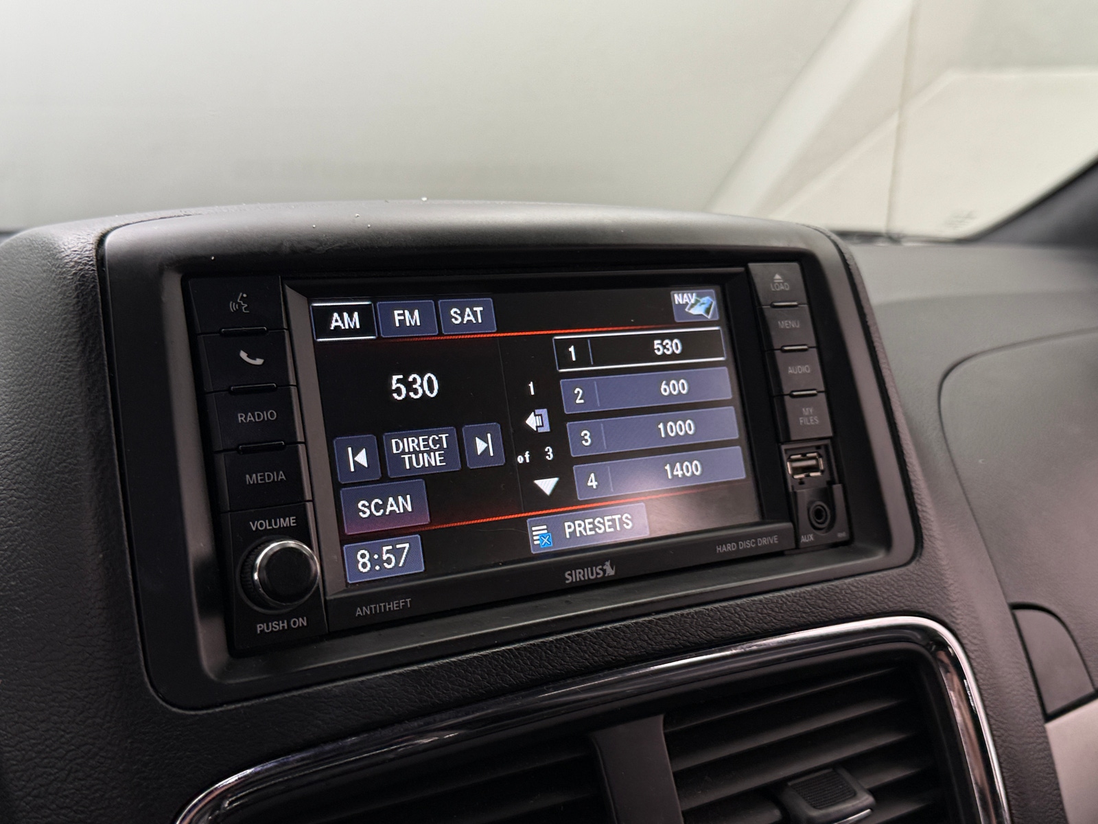 Thumbnail: 2018 Dodge Grand Caravan - 3