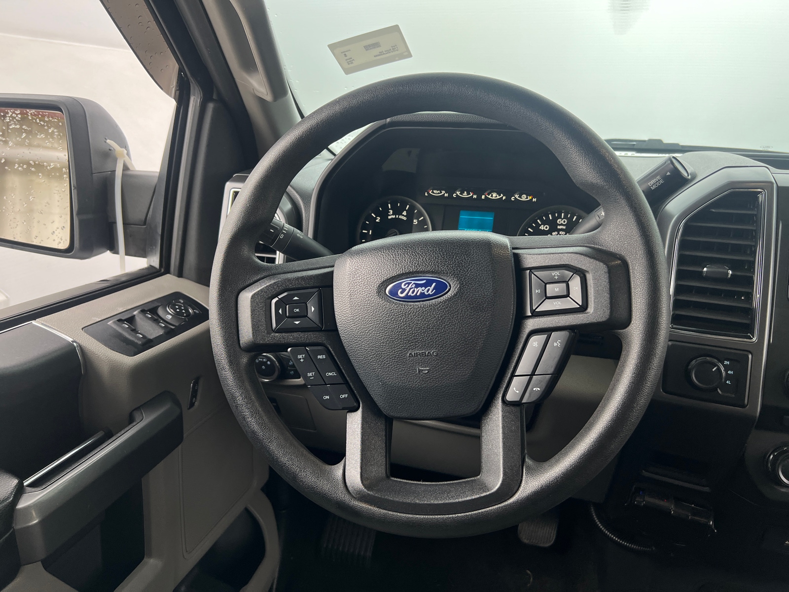 Thumbnail: 2018 Ford Econoline - 5