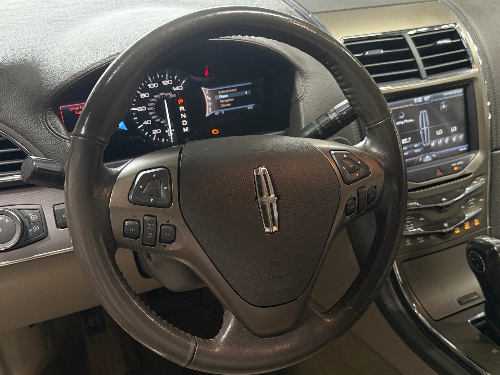 Thumbnail: 2011 Lincoln MKX - 4