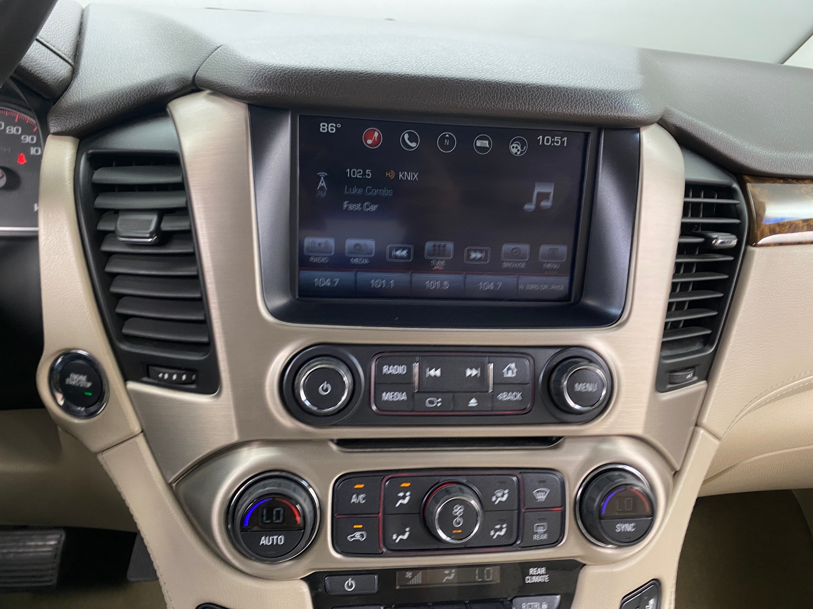 Thumbnail: 2016 GMC Yukon - 3