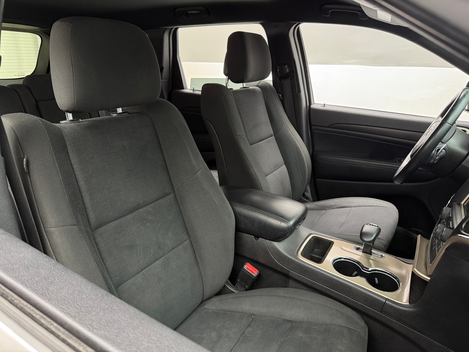 Thumbnail: 2015 Jeep Grand Cherokee - 2