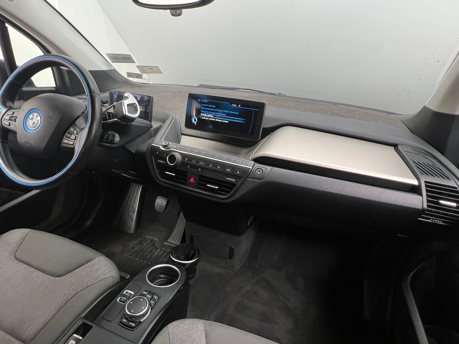 Thumbnail: 2016 BMW i3 - 3