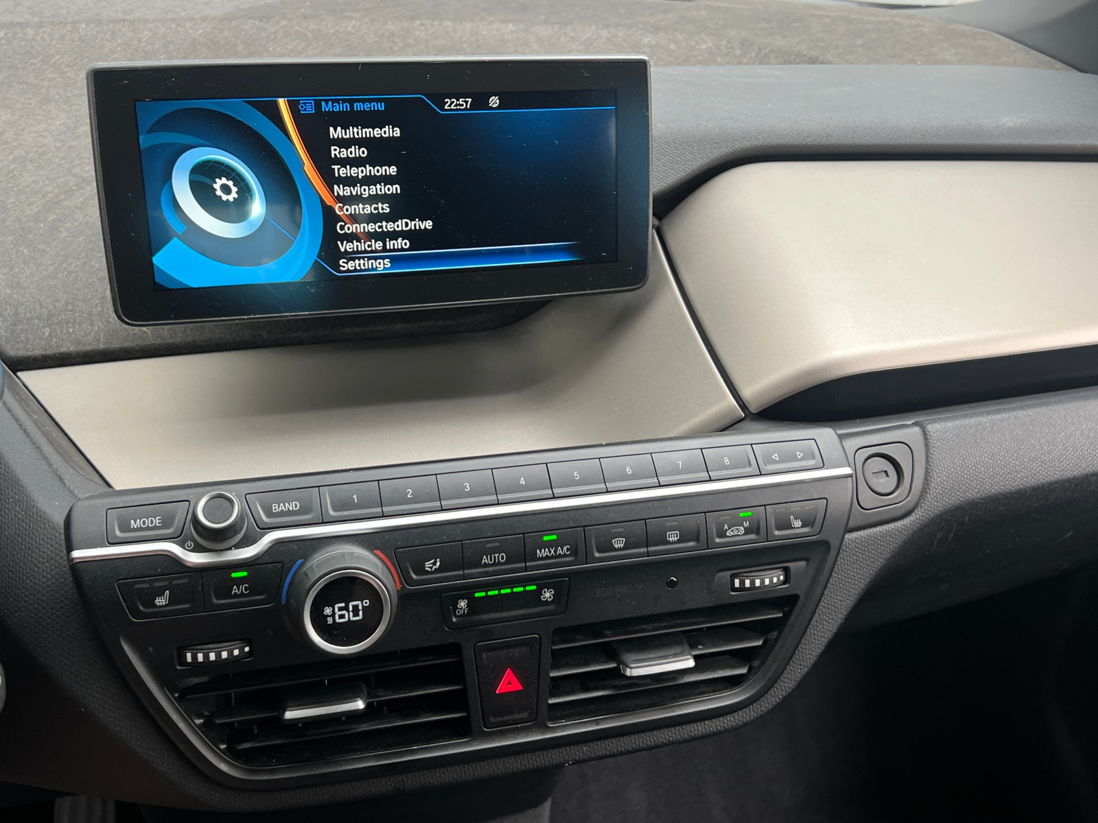 Thumbnail: 2016 BMW i3 - 4