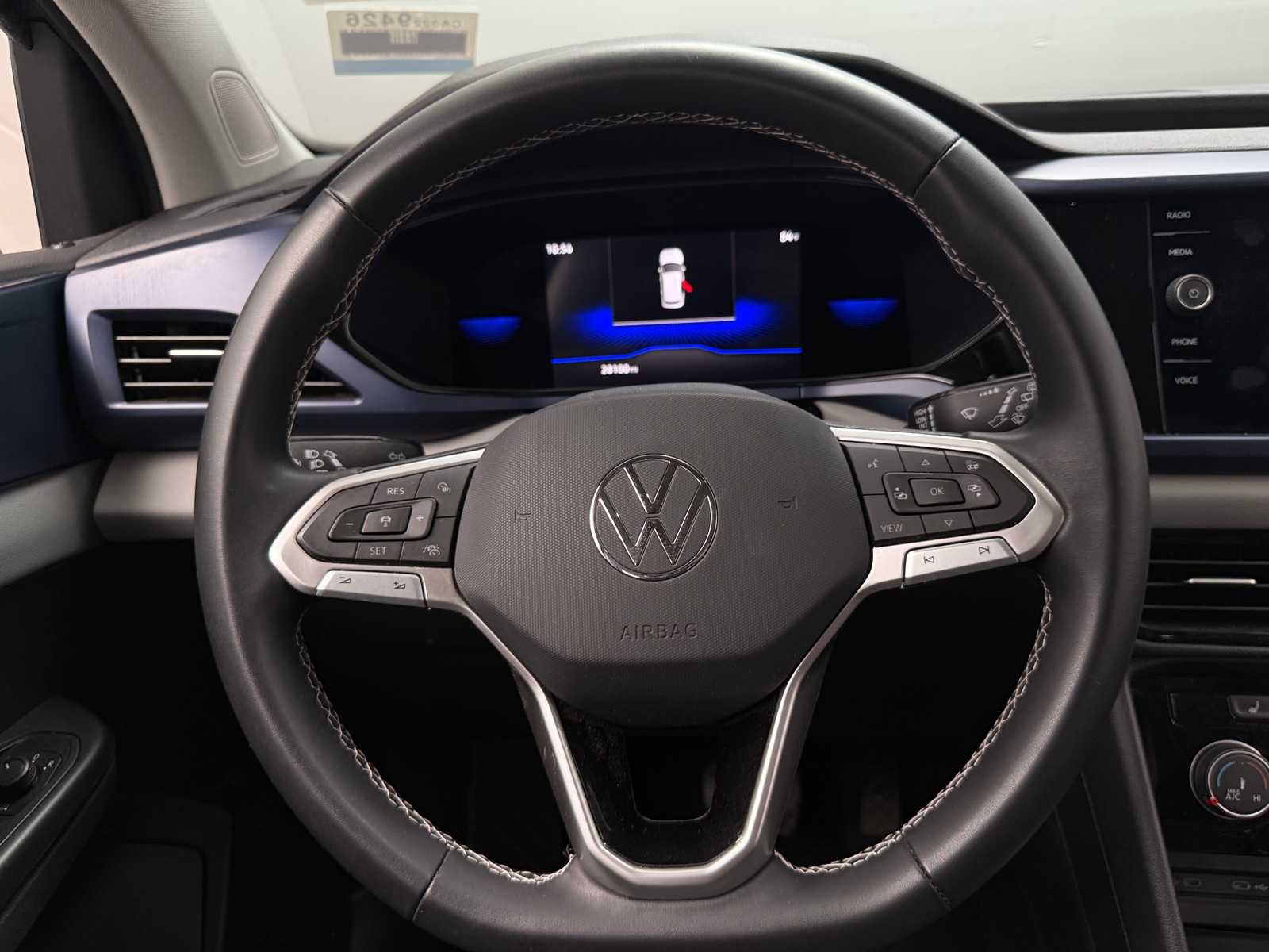 Thumbnail: 2023 Volkswagen Taos - 4