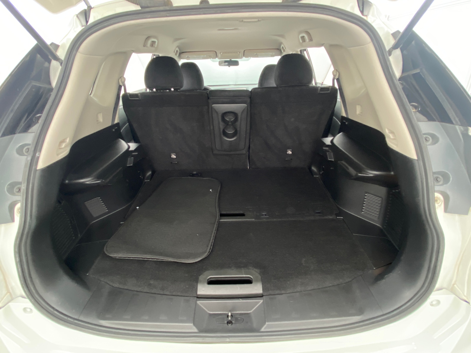 Thumbnail: 2016 Nissan Rogue - 7