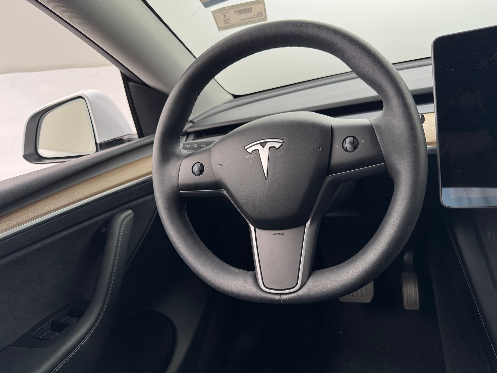 Thumbnail: 2023 Tesla Model Y - 4