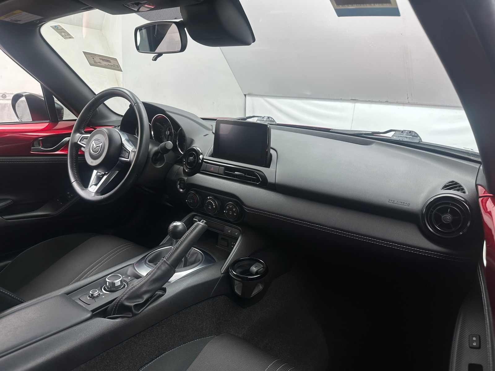 Thumbnail: 2020 Mazda MX-5 Miata - 3