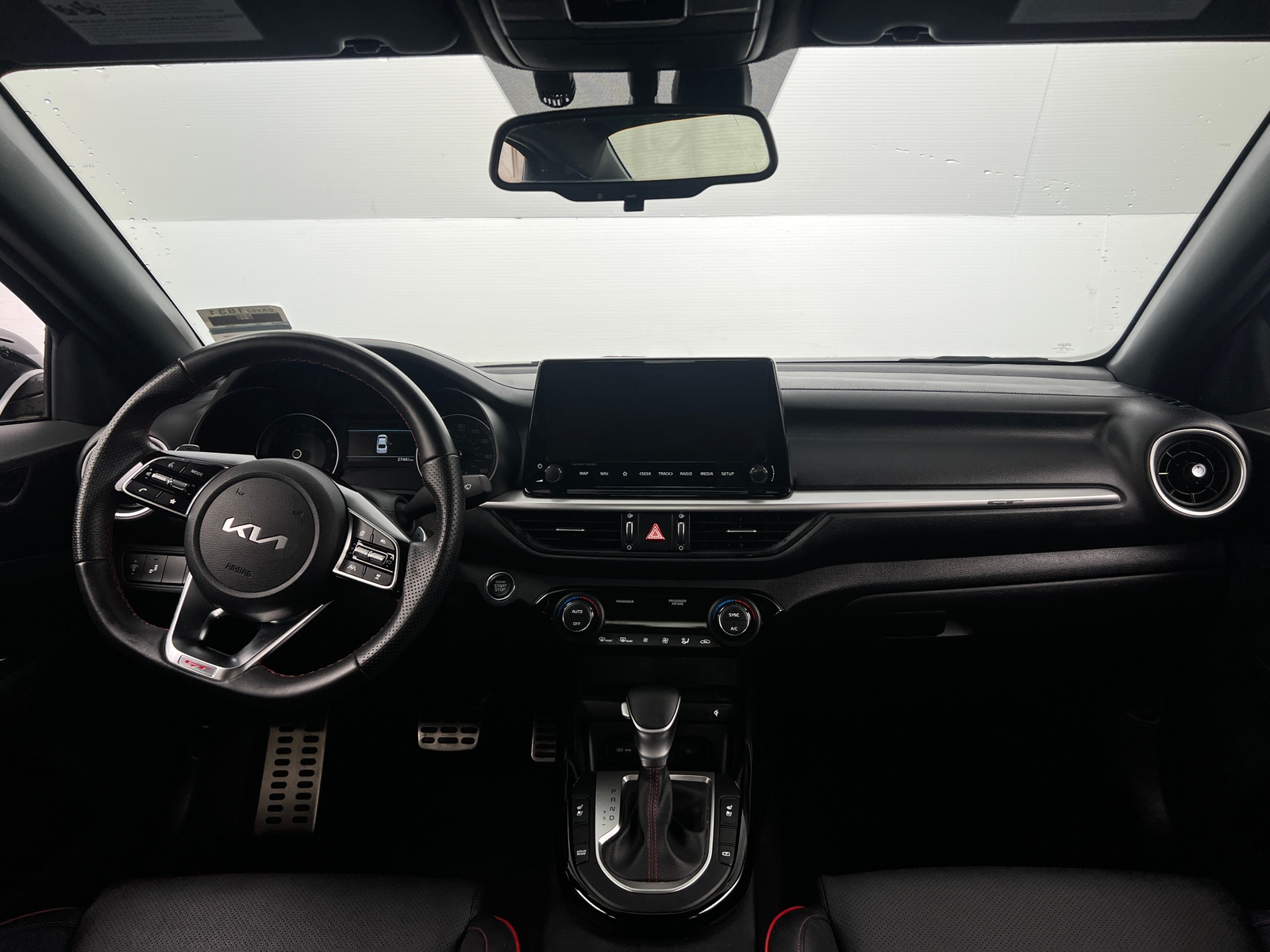 Thumbnail: 2022 Kia Forte - 3