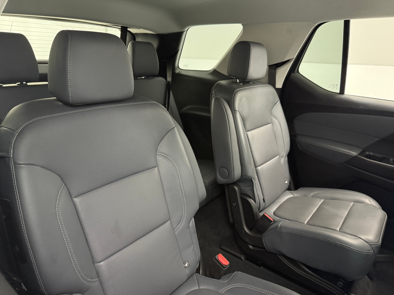 Thumbnail: 2021 Chevrolet Traverse - 5