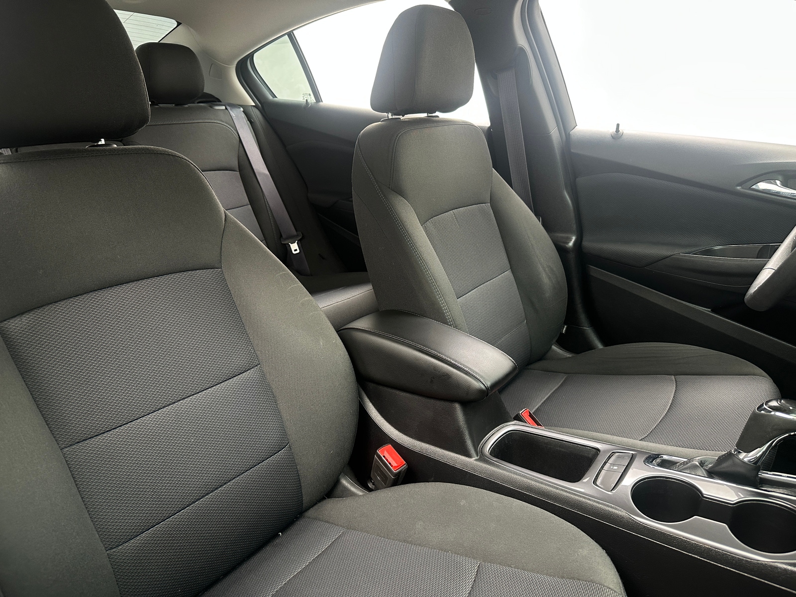Thumbnail: 2016 Chevrolet Cruze - 2