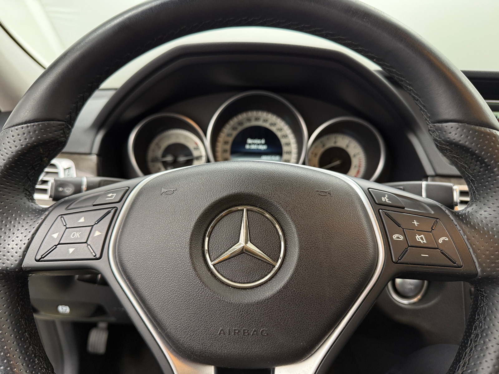 Thumbnail: 2014 Mercedes-Benz E-Class - 4