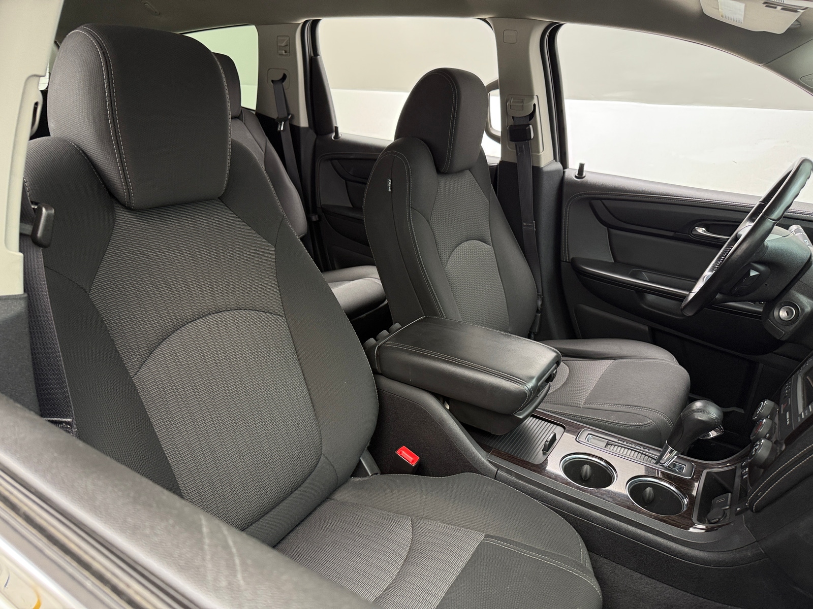 Thumbnail: 2015 Chevrolet Traverse - 2