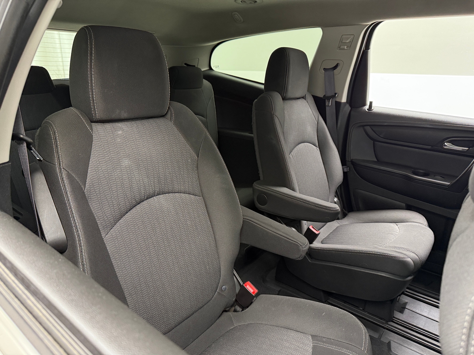 Thumbnail: 2015 Chevrolet Traverse - 6