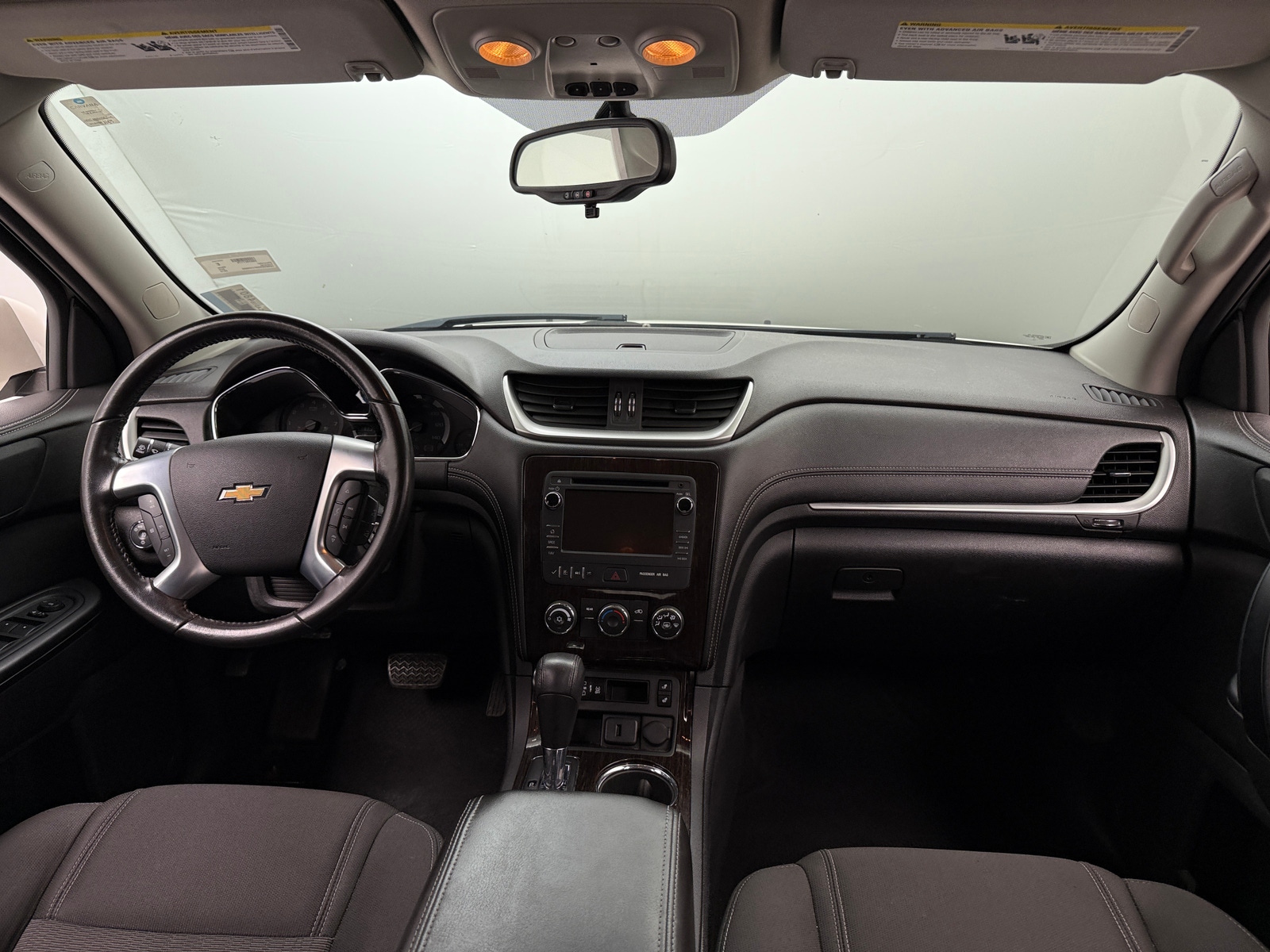 Thumbnail: 2015 Chevrolet Traverse - 3