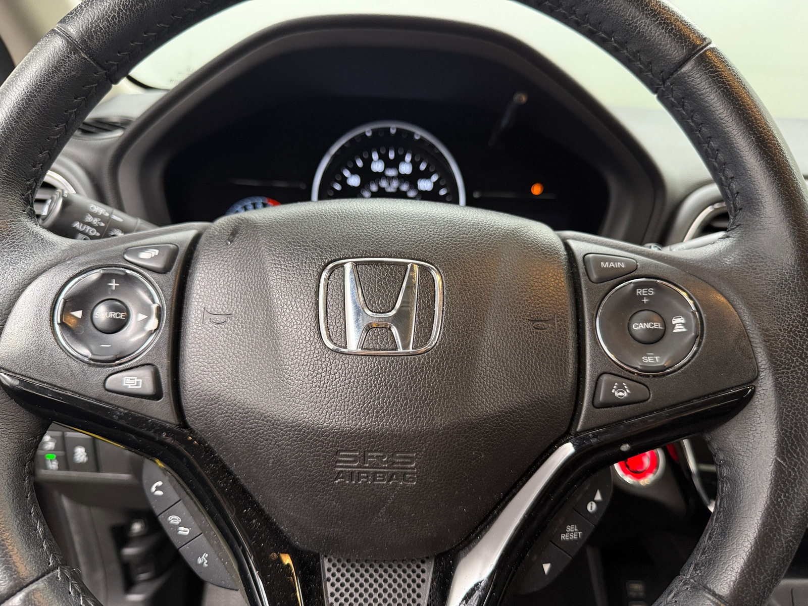 Thumbnail: 2019 Honda HR-V - 4