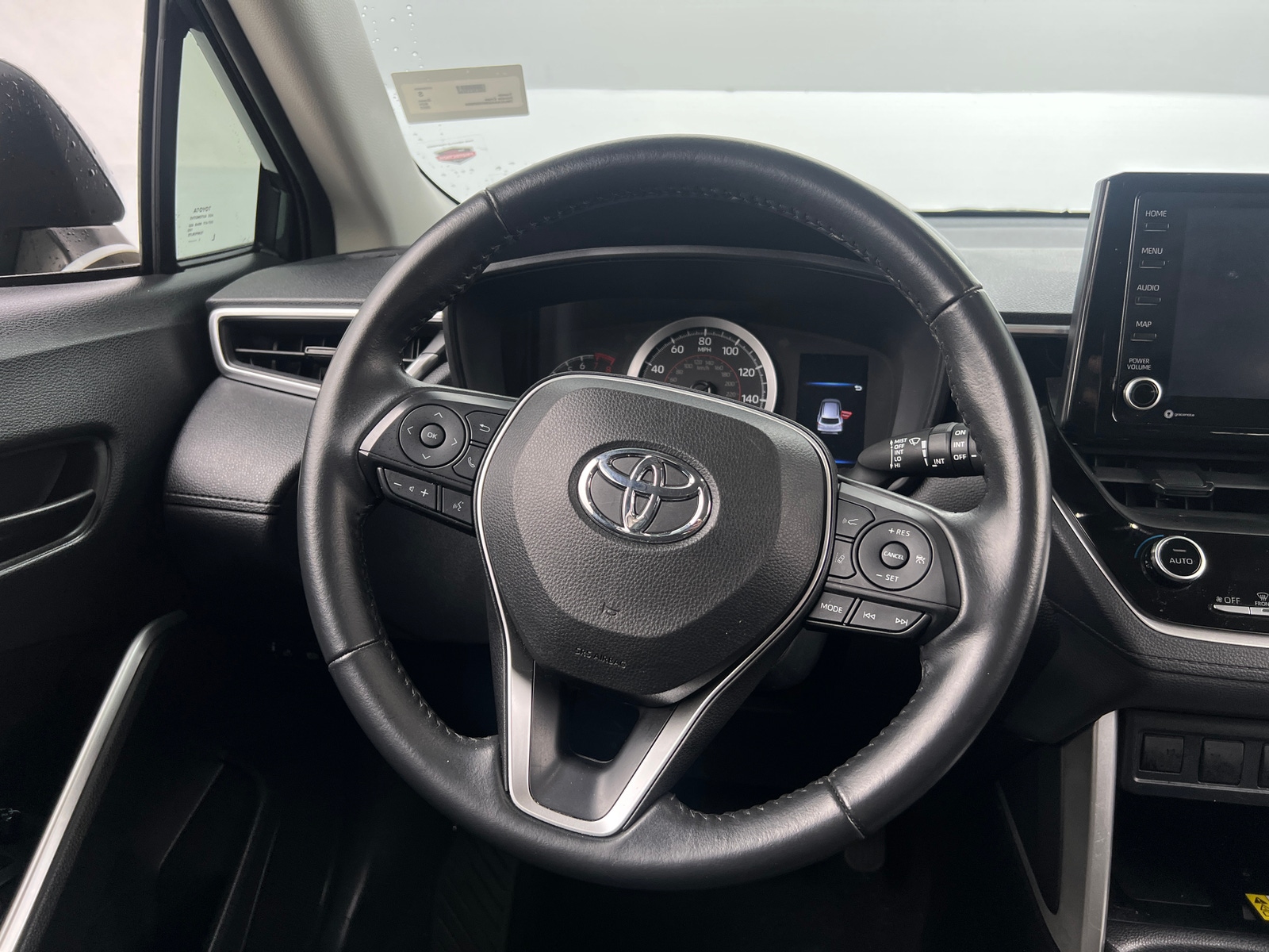 Thumbnail: 2022 Toyota Corolla Cross - 5