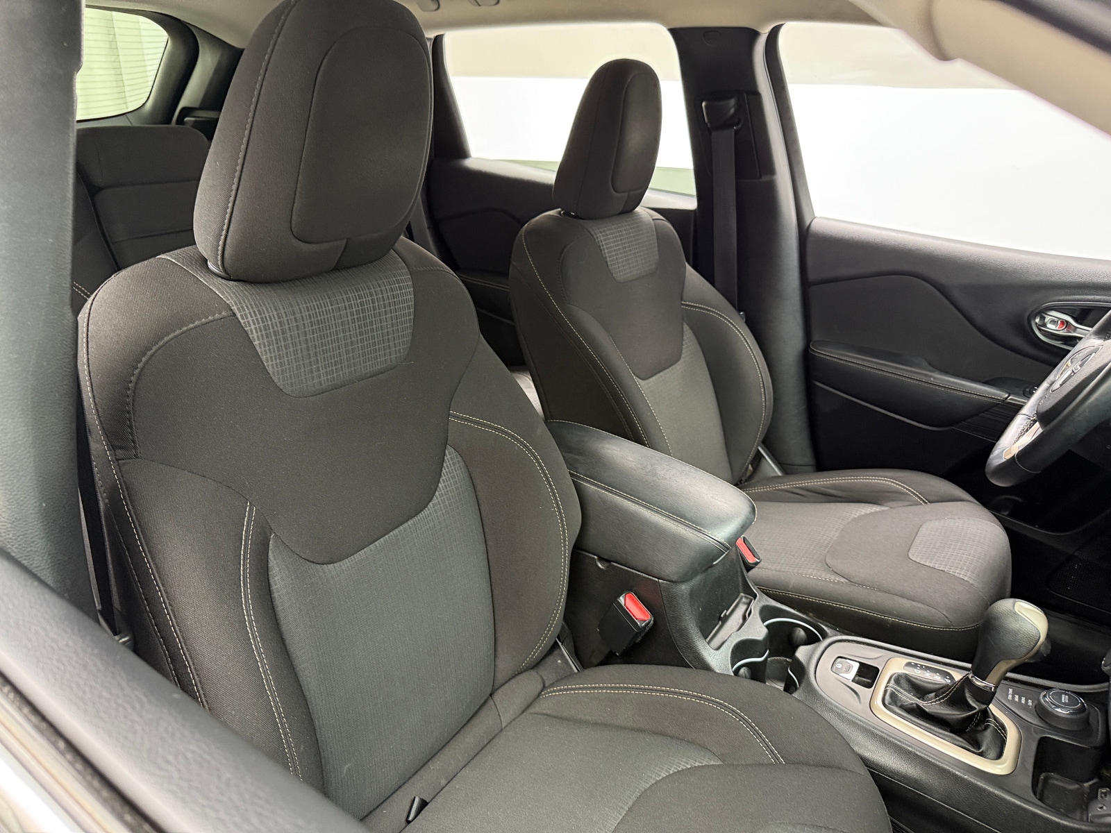 Thumbnail: 2016 Jeep Cherokee - 2