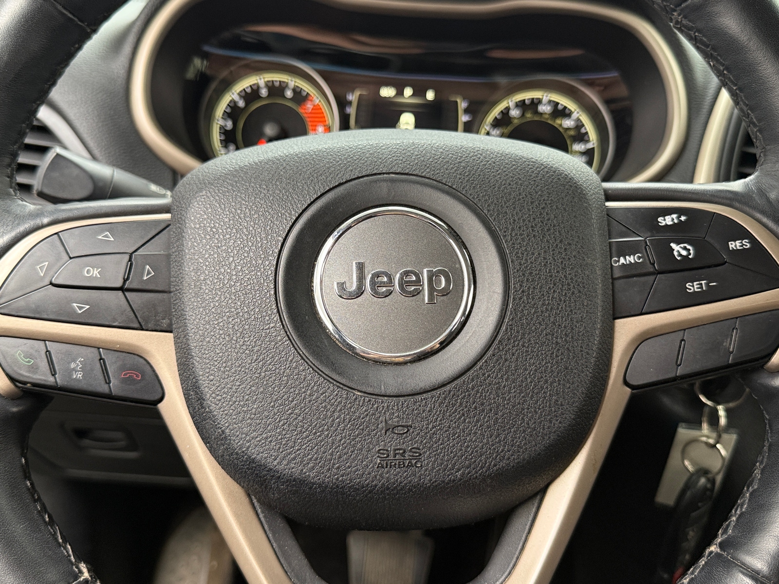 Thumbnail: 2016 Jeep Cherokee - 5