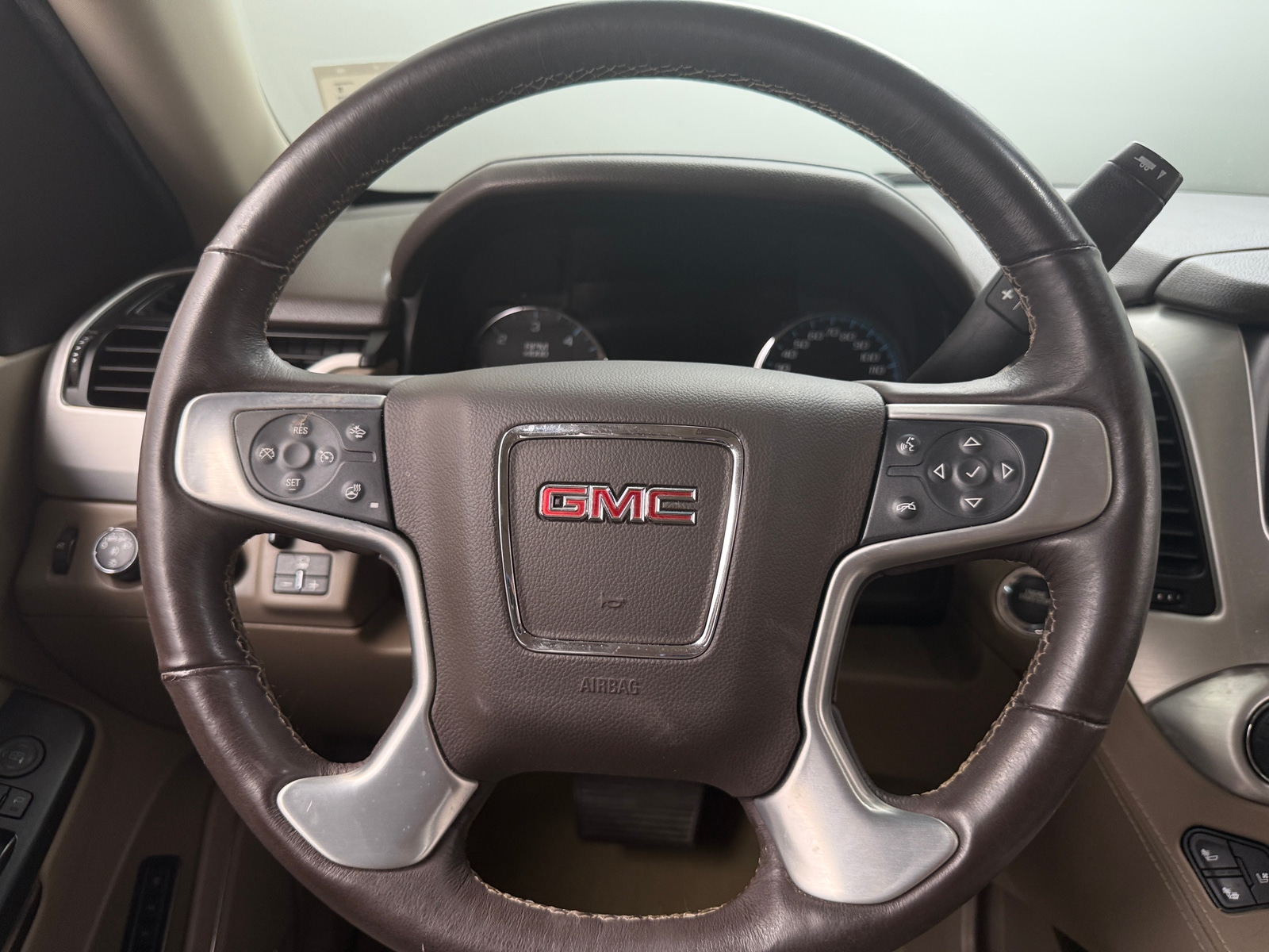 Thumbnail: 2017 GMC Yukon - 4