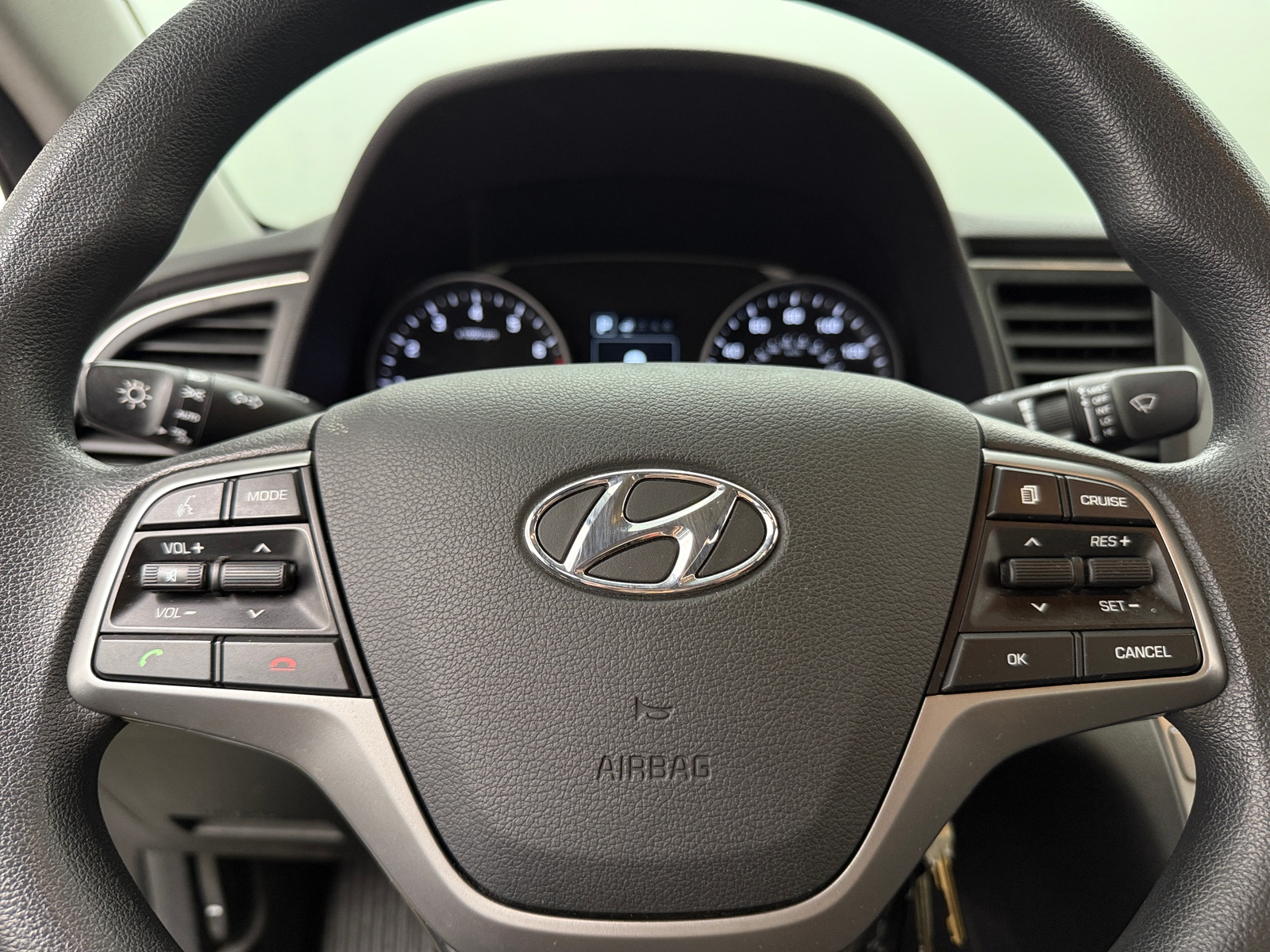 Thumbnail: 2018 Hyundai Elantra - 5
