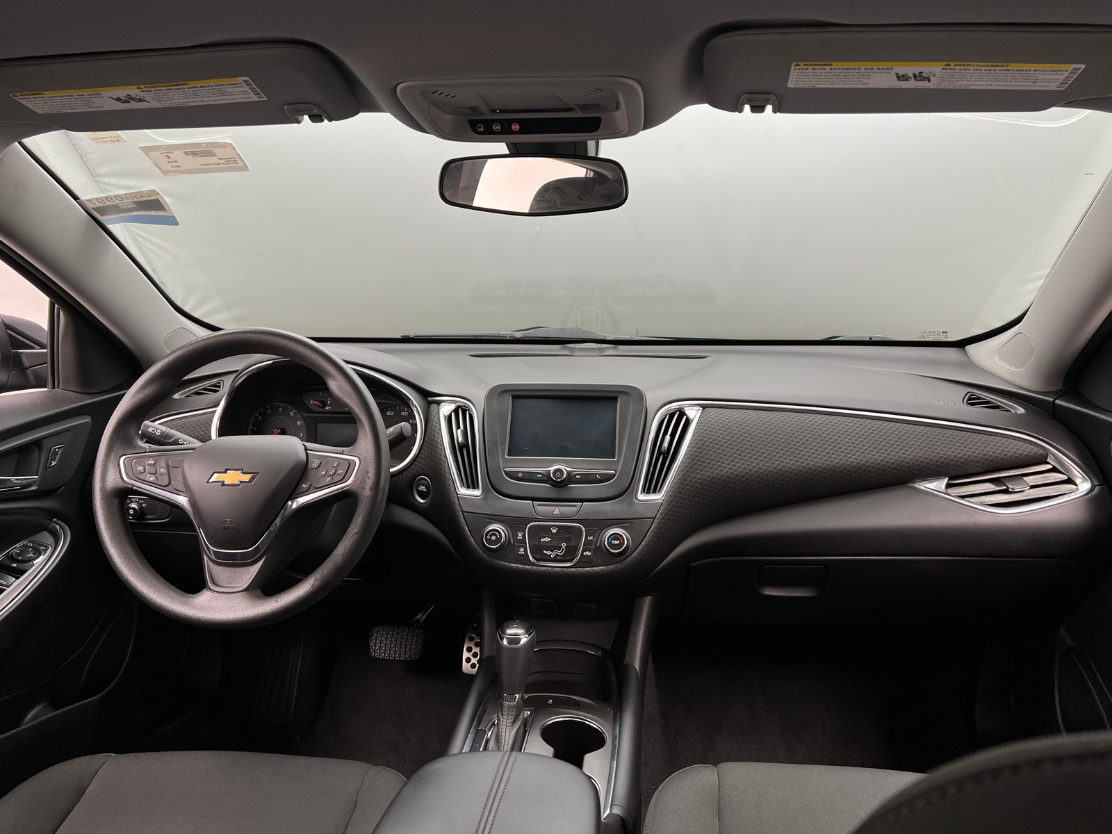 Thumbnail: 2017 Chevrolet Malibu - 3