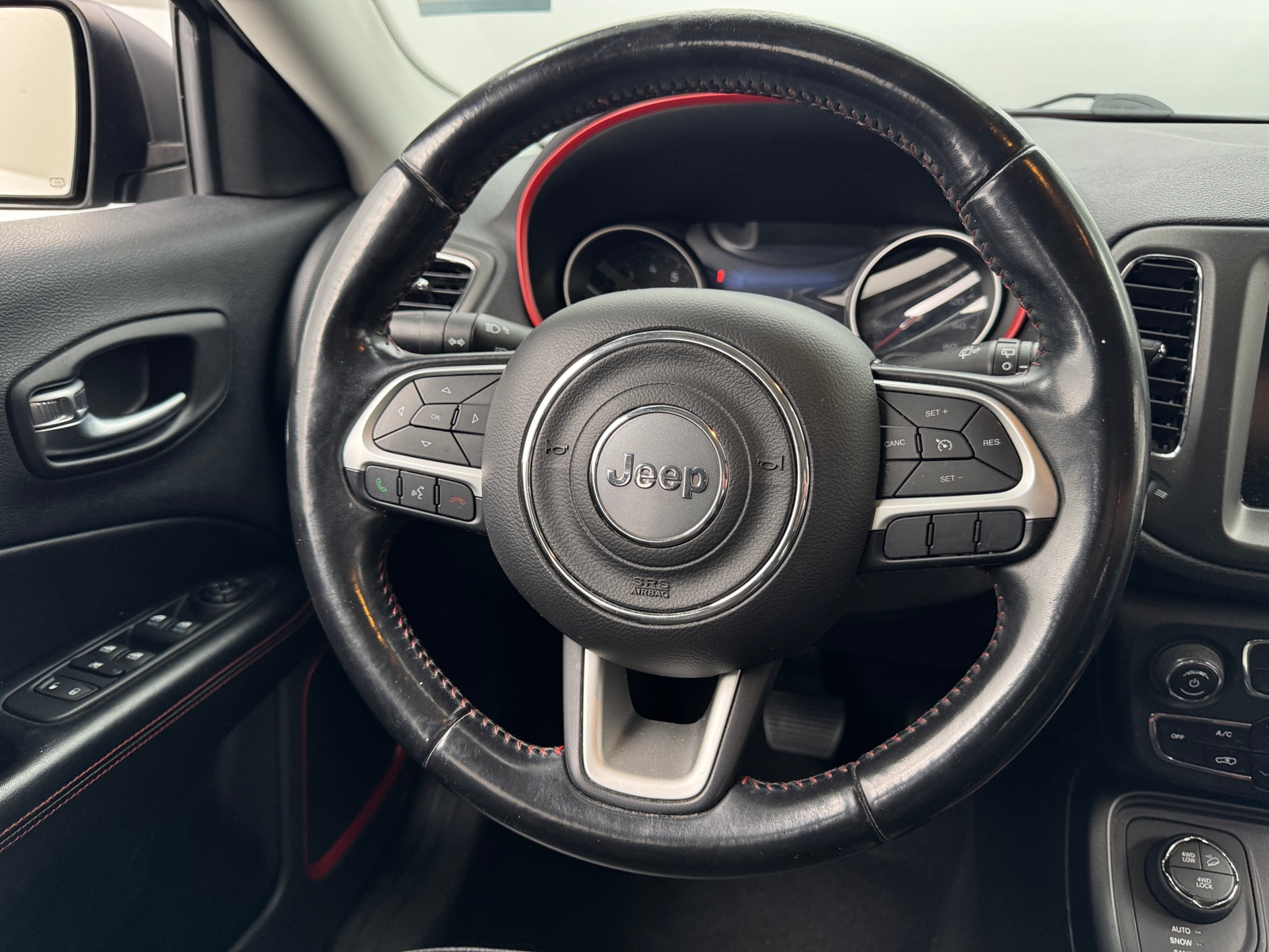 Thumbnail: 2020 Jeep Compass - 4