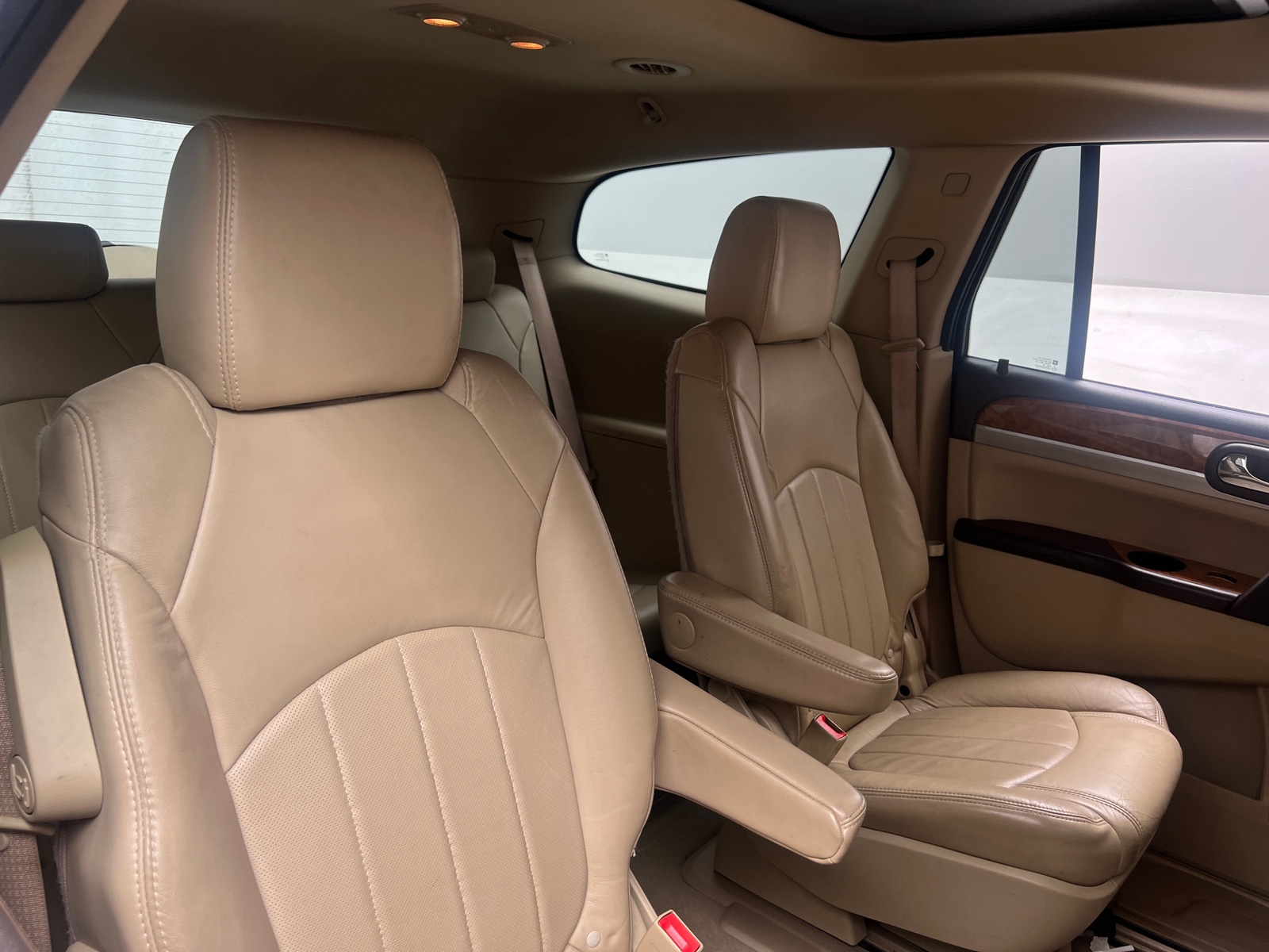 Thumbnail: 2011 Buick Enclave - 5