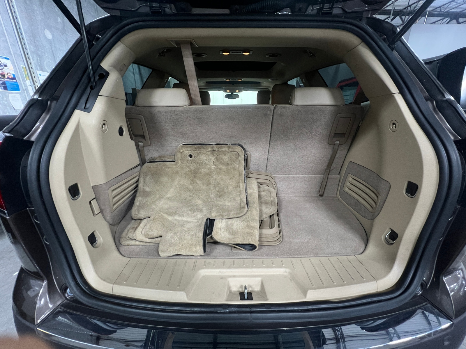 Thumbnail: 2011 Buick Enclave - 6