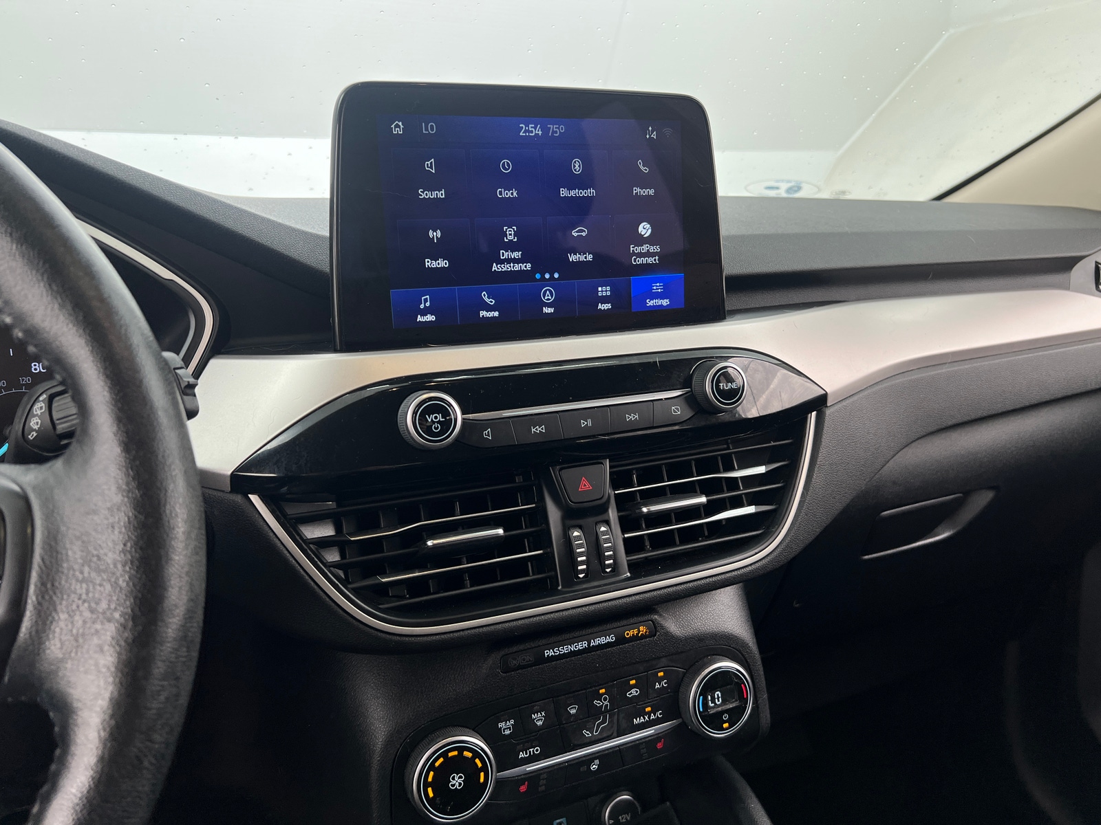 Thumbnail: 2020 Ford Escape - 3