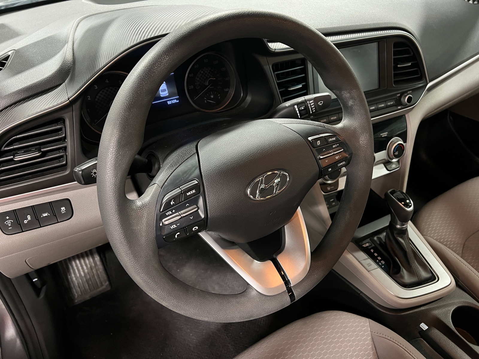Thumbnail: 2019 Hyundai Elantra - 5