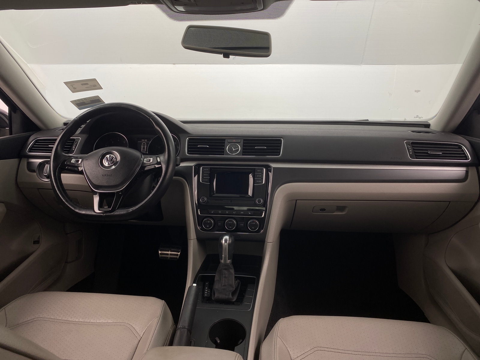 Thumbnail: 2016 Volkswagen Passat - 3