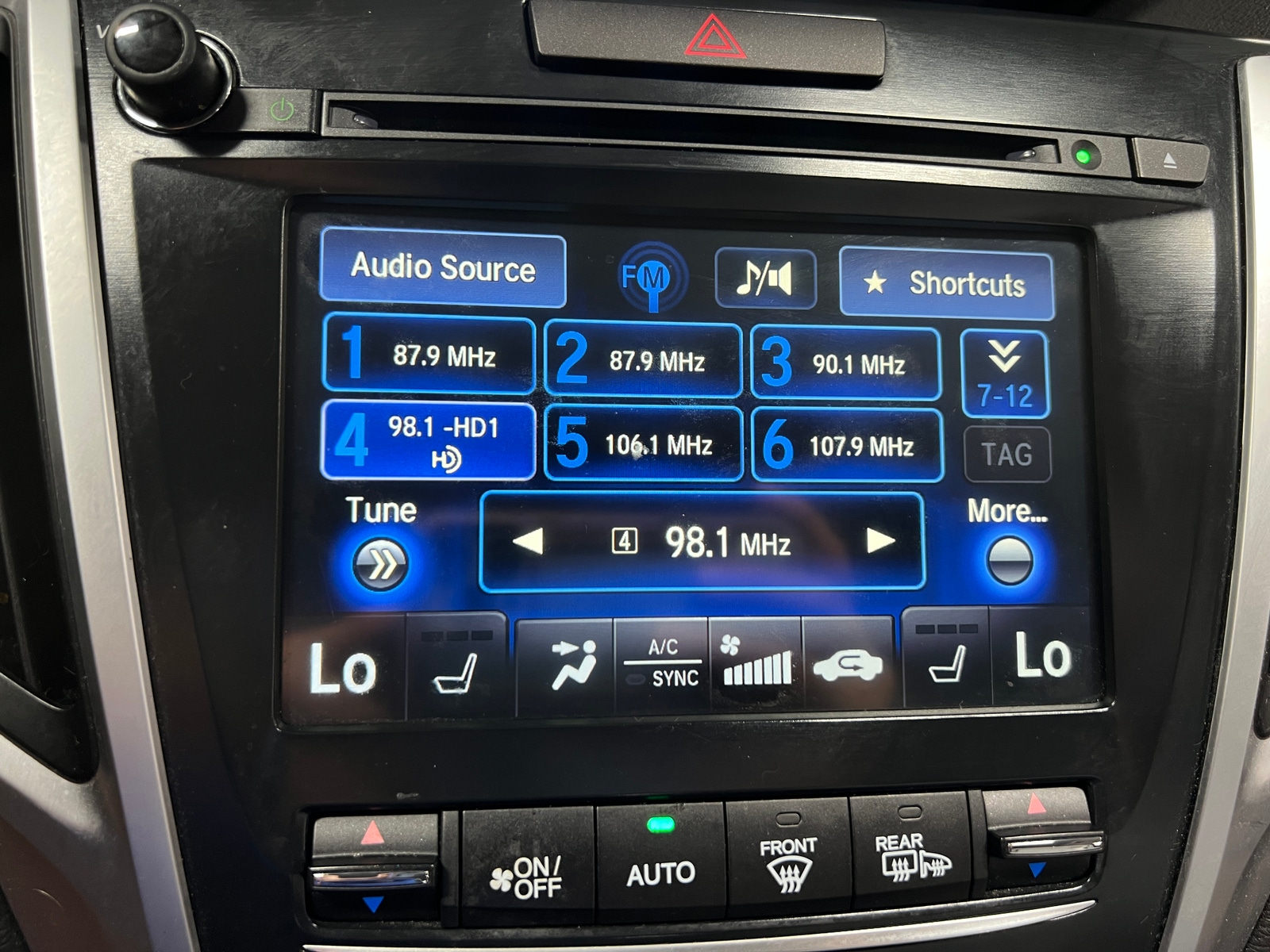 Thumbnail: 2015 Acura TLX - 3