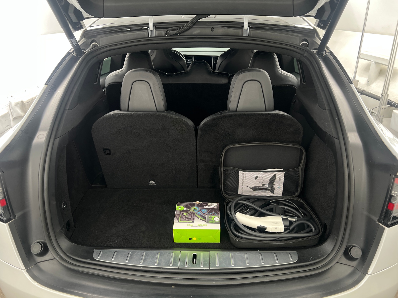 Thumbnail: 2018 Tesla Model X - 6
