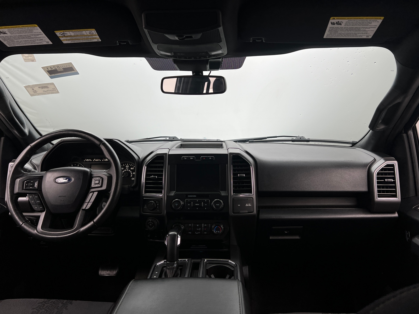 Thumbnail: 2020 Ford Econoline - 3