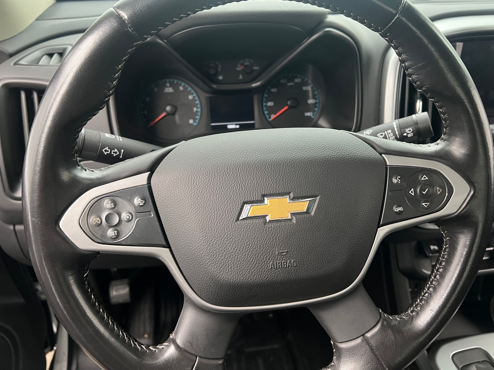 Thumbnail: 2022 Chevrolet Colorado - 4