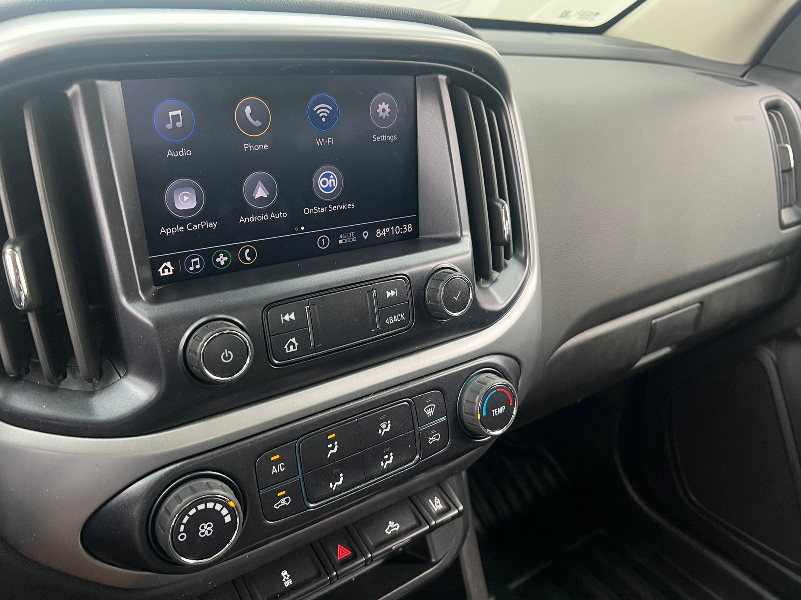 Thumbnail: 2022 Chevrolet Colorado - 3