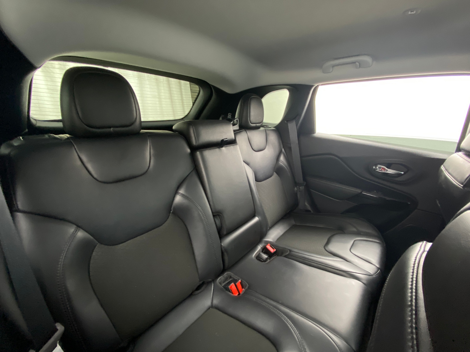 Thumbnail: 2021 Jeep Cherokee - 5