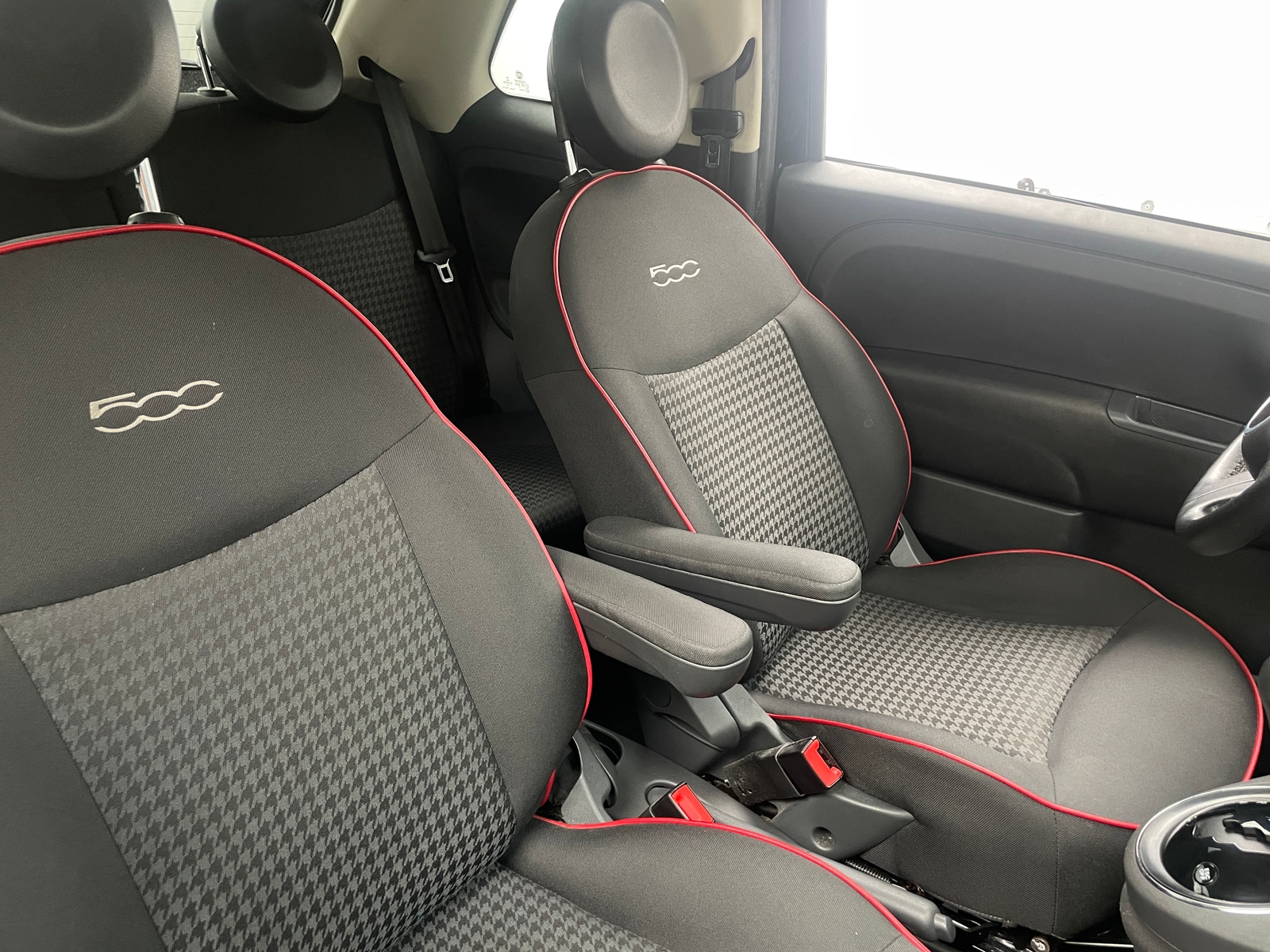 Thumbnail: 2018 Fiat 500 - 2