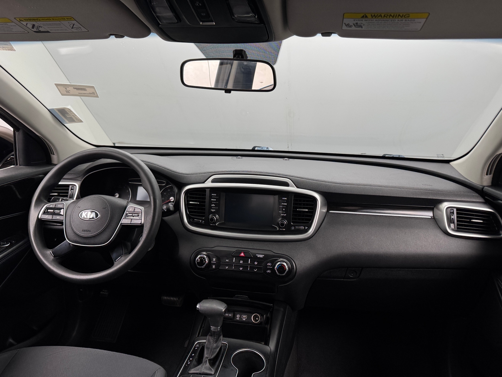 Thumbnail: 2019 Kia Sorento - 3