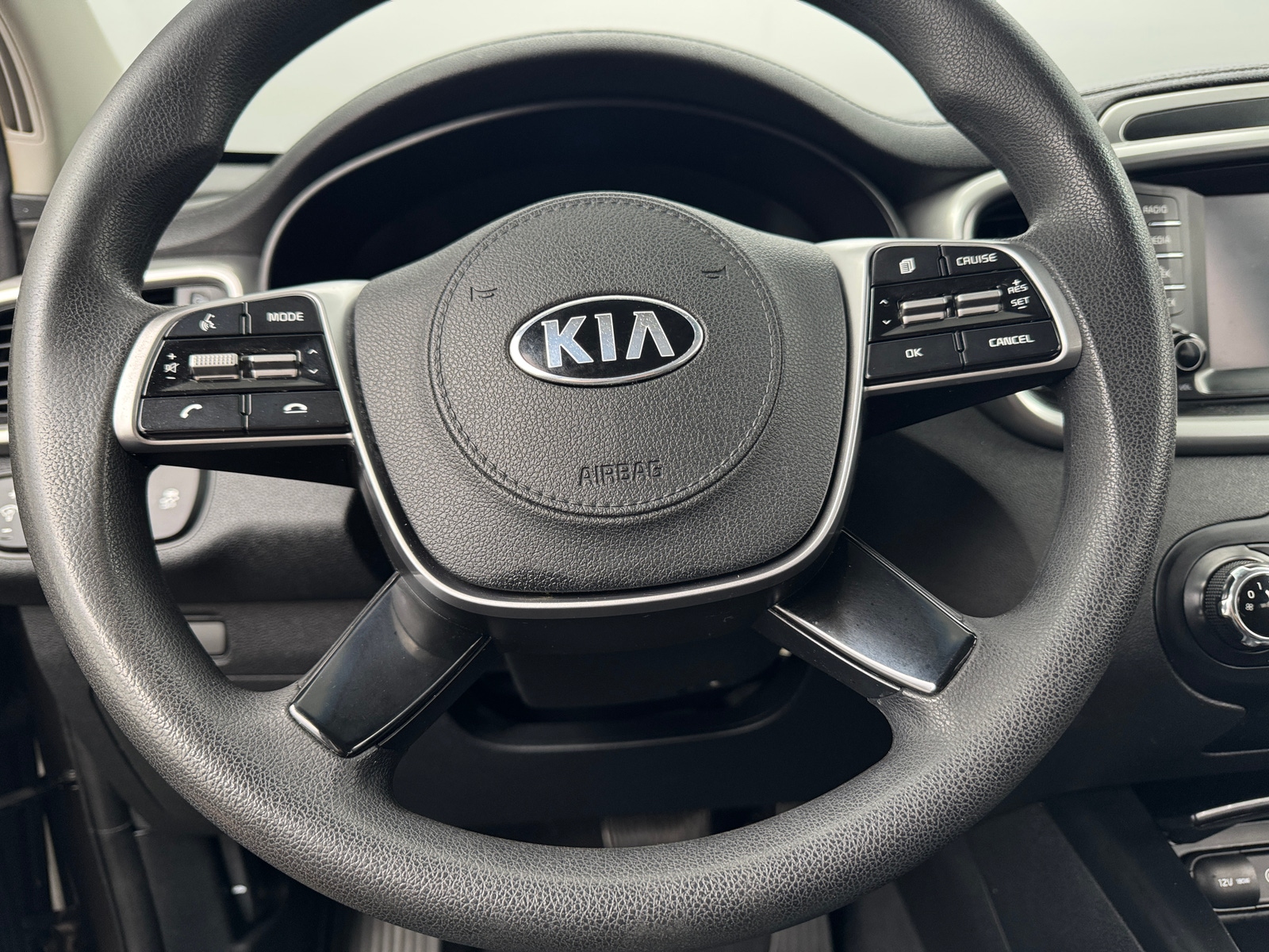 Thumbnail: 2019 Kia Sorento - 5